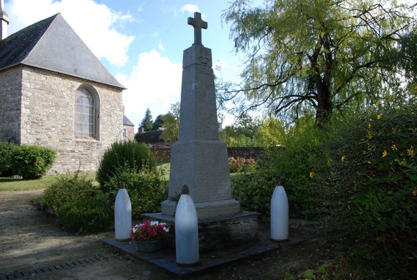 Monuments aux morts - Gr�ce-Uzel